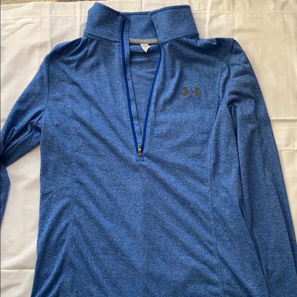 Under armor full sleeve heat gear top